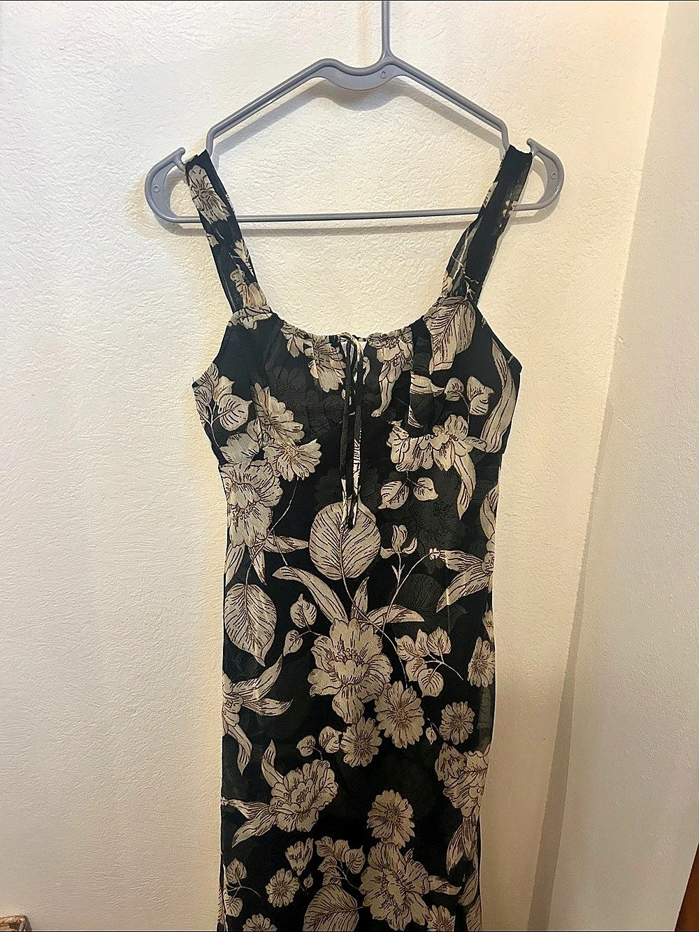 Patrons of Peace Floral Maxi Dress in Black & Cream Size Small Like New